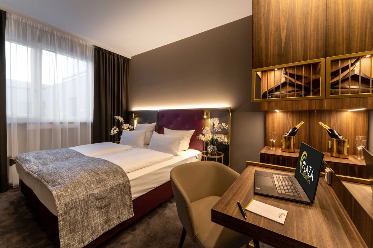 PLAZA Premium München — 1