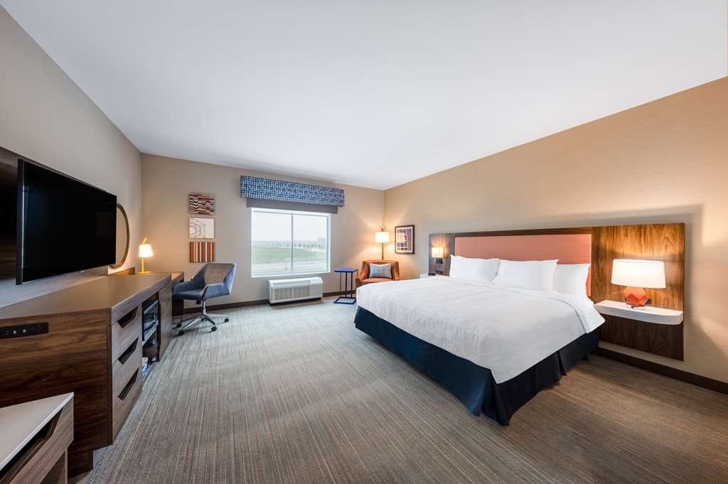 Hampton Inn Kansas City Southeast