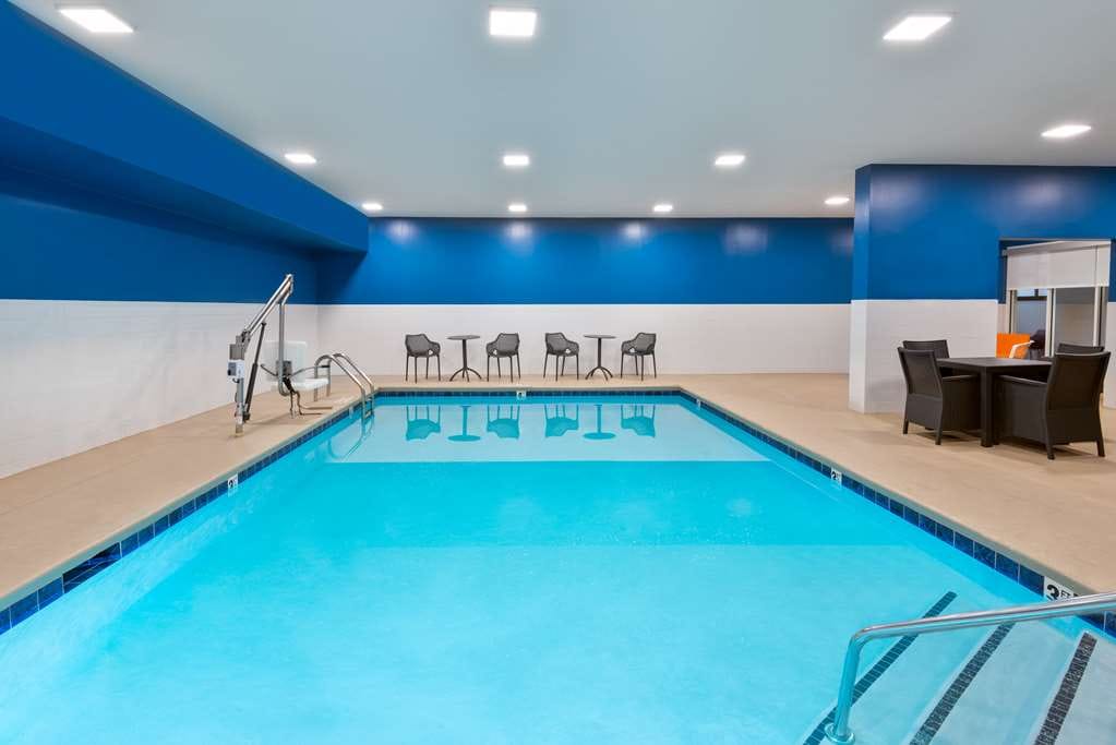 Hampton Inn Charlotte-Uptown — 3