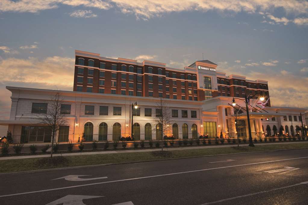 Embassy Suites by Hilton Tuscaloosa Alabama Downtown — 3