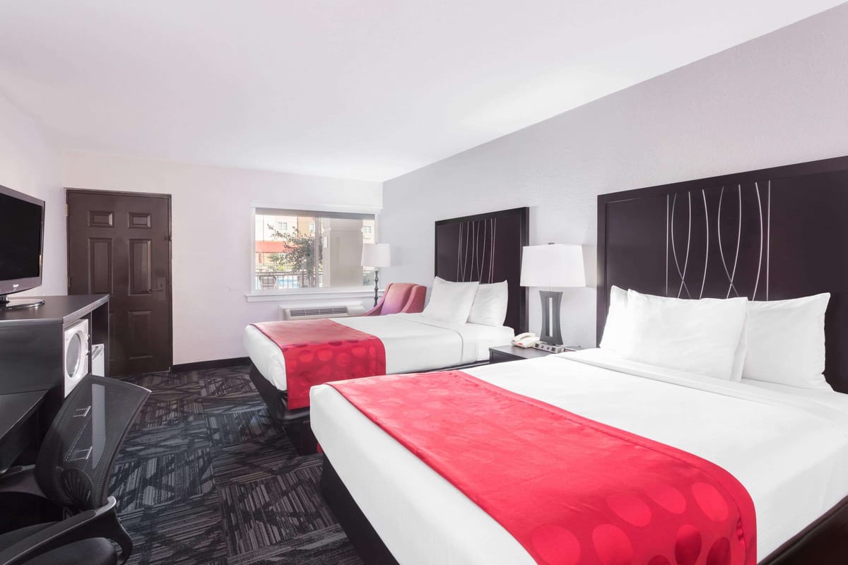Ramada by Wyndham Tuscaloosa — 3
