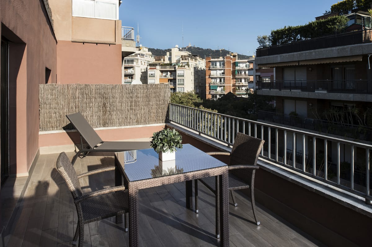 Hotel Catalonia Castellnou — 3