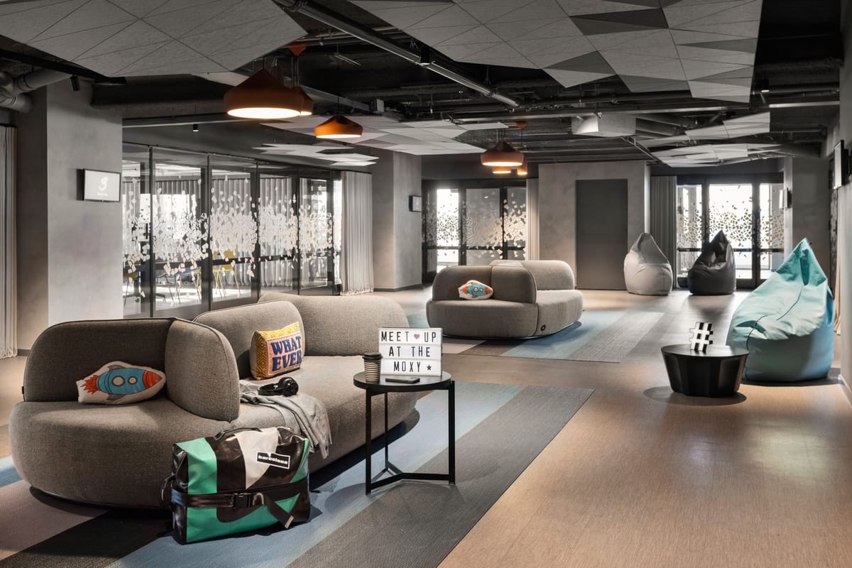 Moxy Barcelona — 3