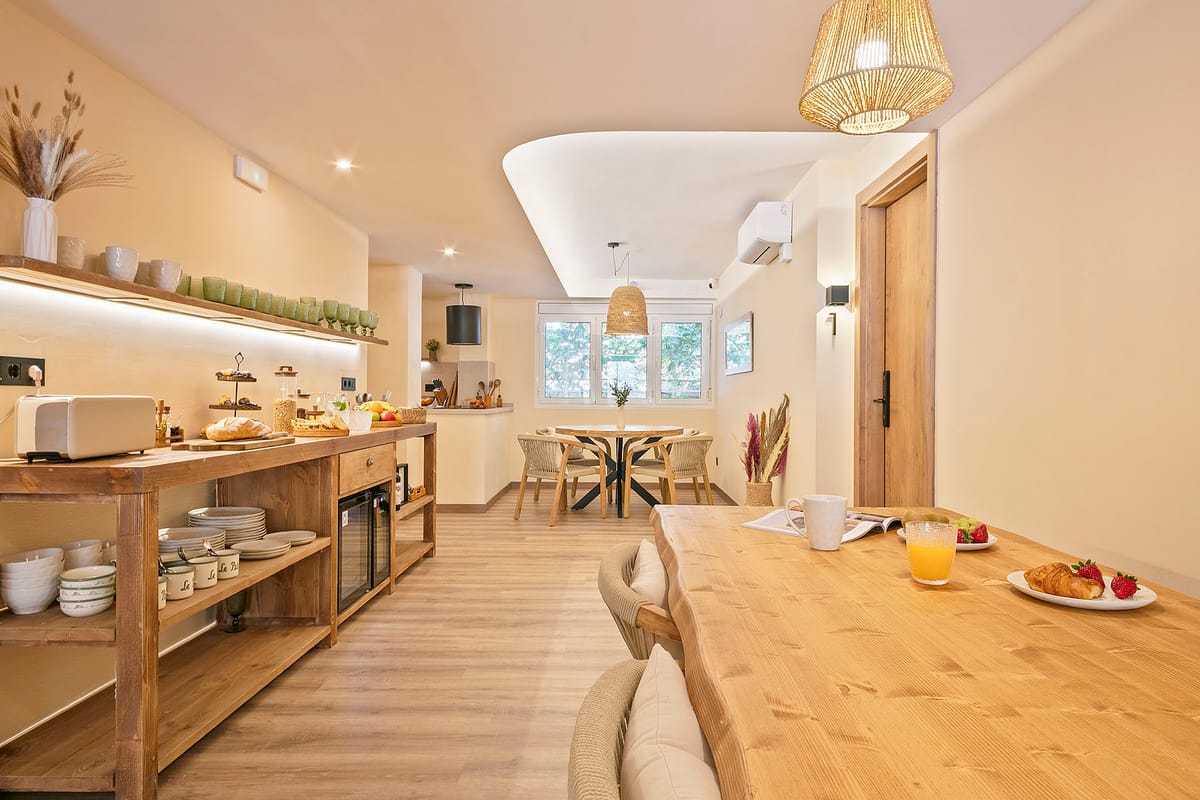 Olivia Barcelona Boutique Hostel — 3