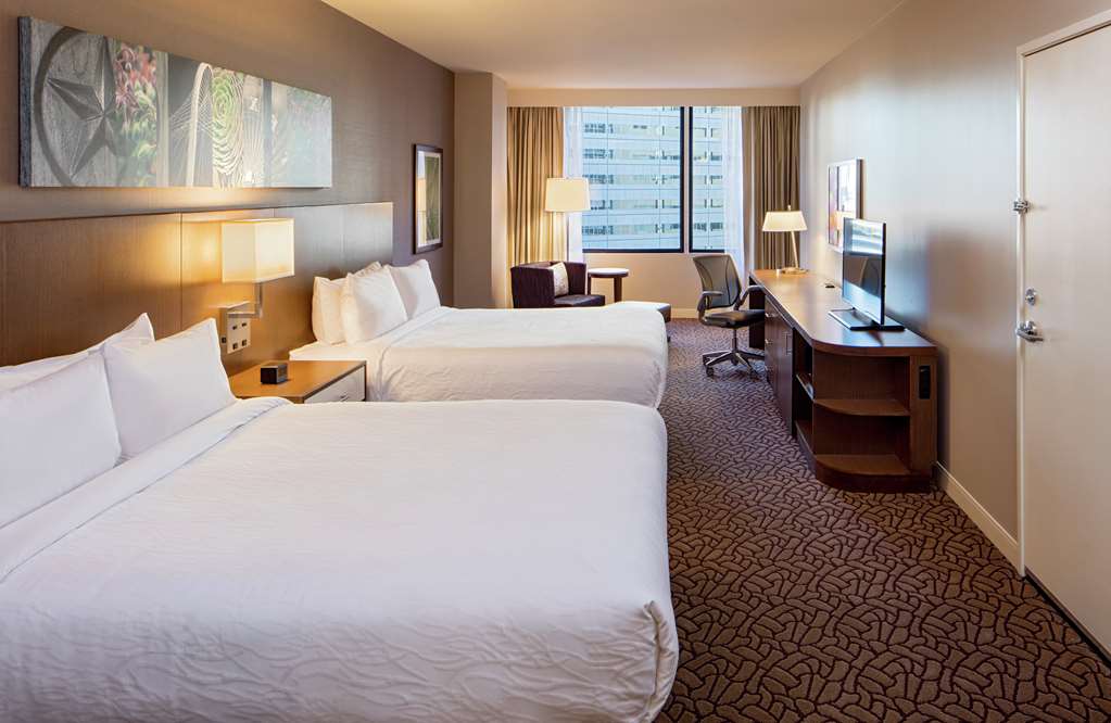 Hilton Garden Inn Downtown Dallas — 3