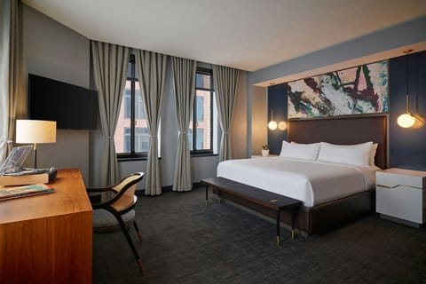 Renaissance Saint Elm Dallas Downtown Hotel — 3