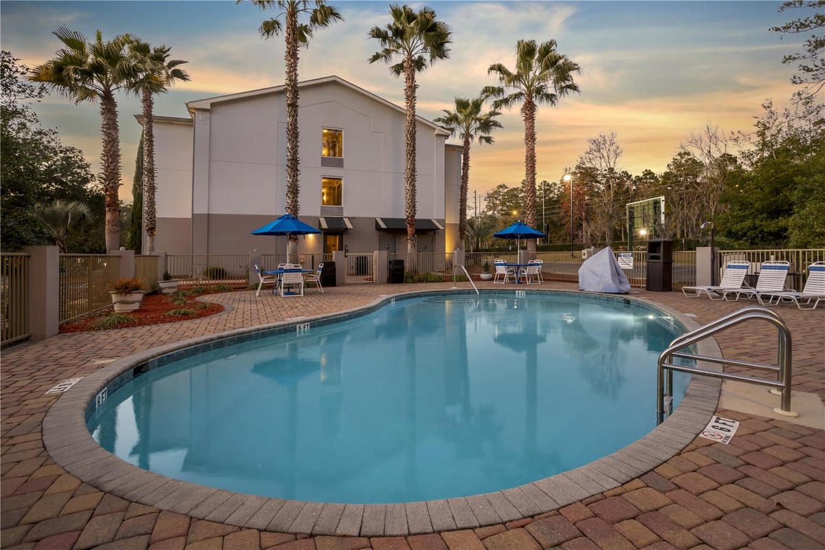 Best Western Plus Tallahassee North Hotel — 3