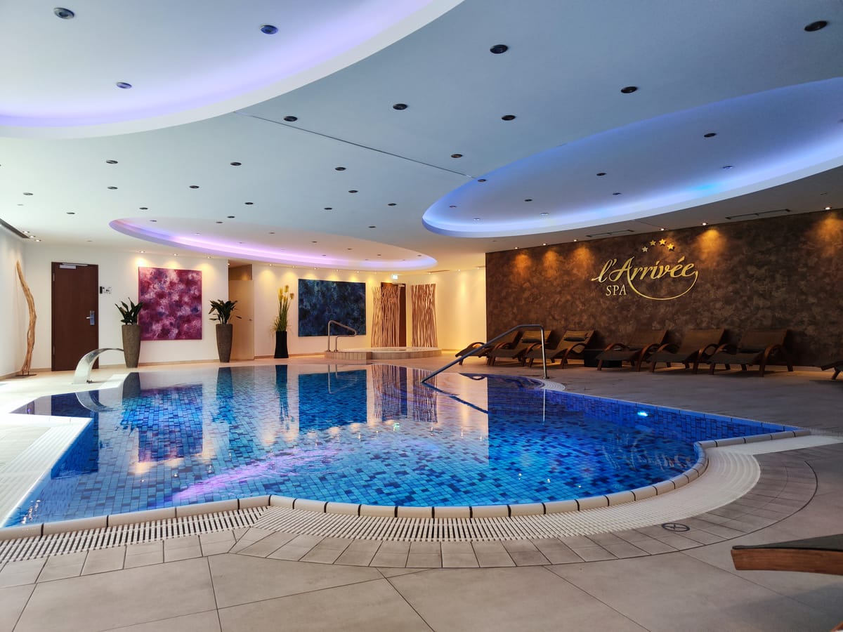 l'Arrivée Hotel & Spa — 2
