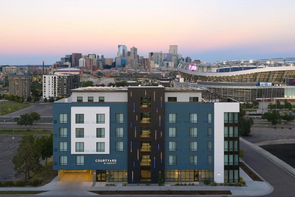 Courtyard by Marriott Denver Downtown West