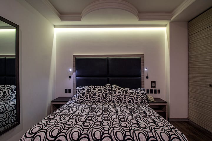 Hotel Boston Plaza — 2