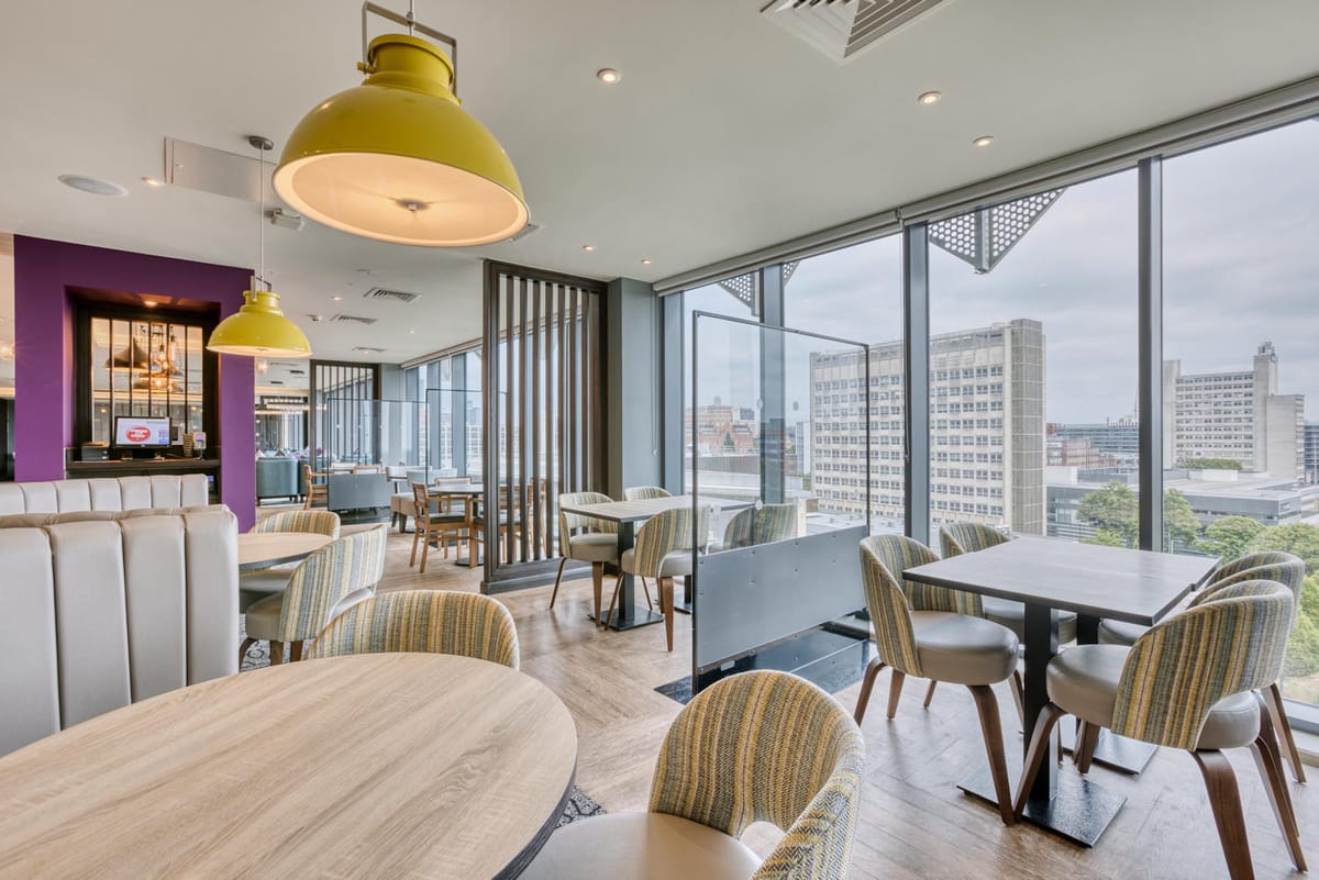 Premier Inn Manchester City Centre (Princess Street) hotel — 3
