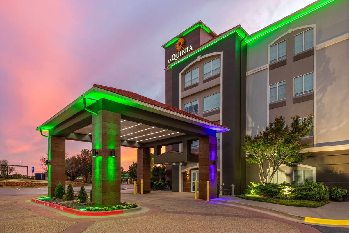 La Quinta Inn & Suites by Wyndham Oklahoma City - Moore