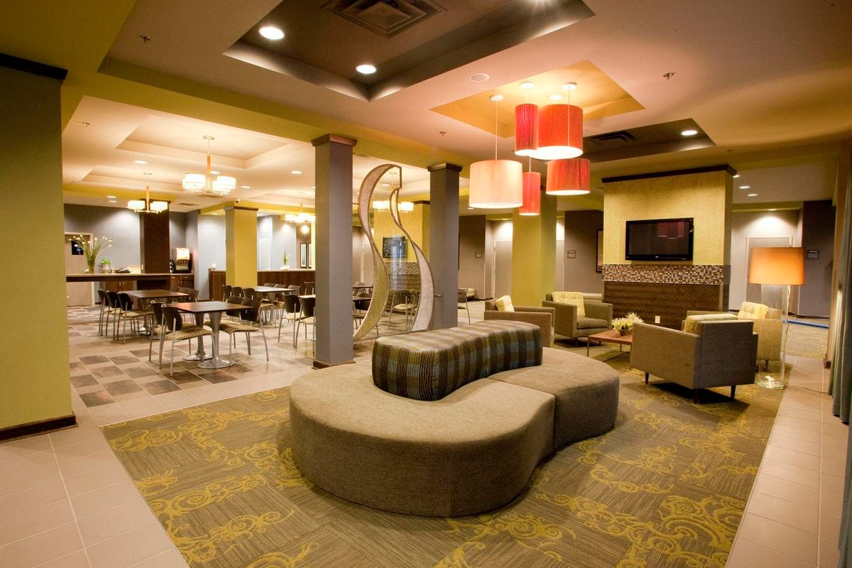 Riverwind Hotel