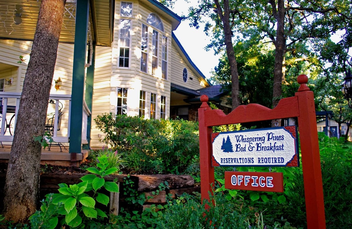 Whispering Pines Inn