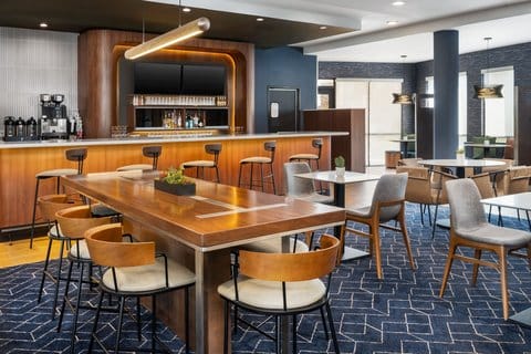 Courtyard by Marriott Auburn — 3