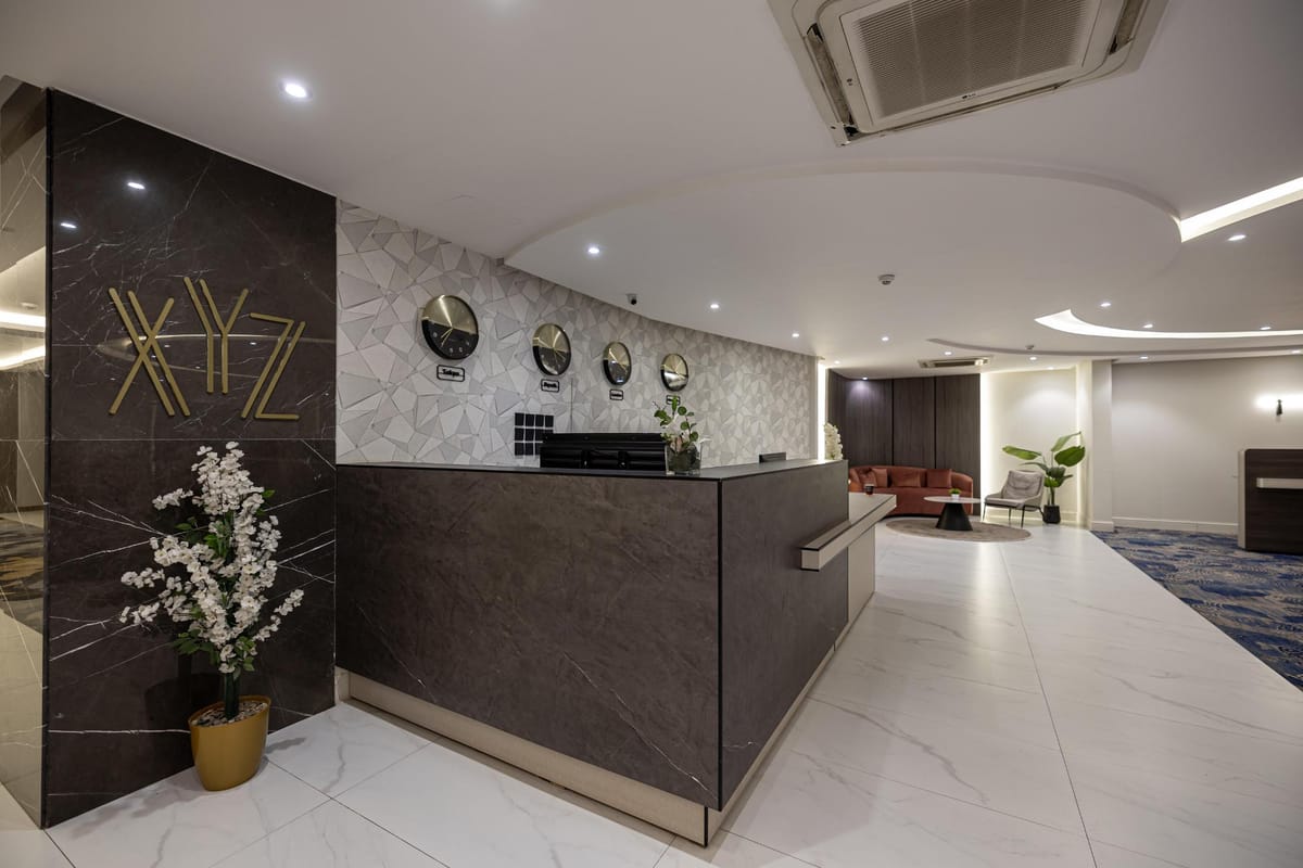 XYZ Hotel Al Taawun - اكس واي زد التعاون — 3