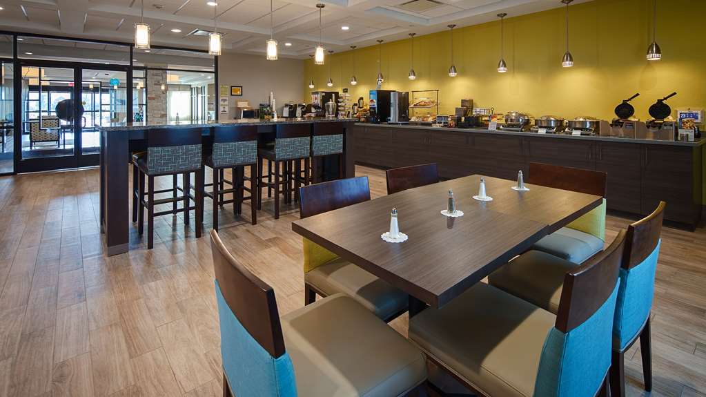 Best Western Plus College Station Inn & Suites — 3