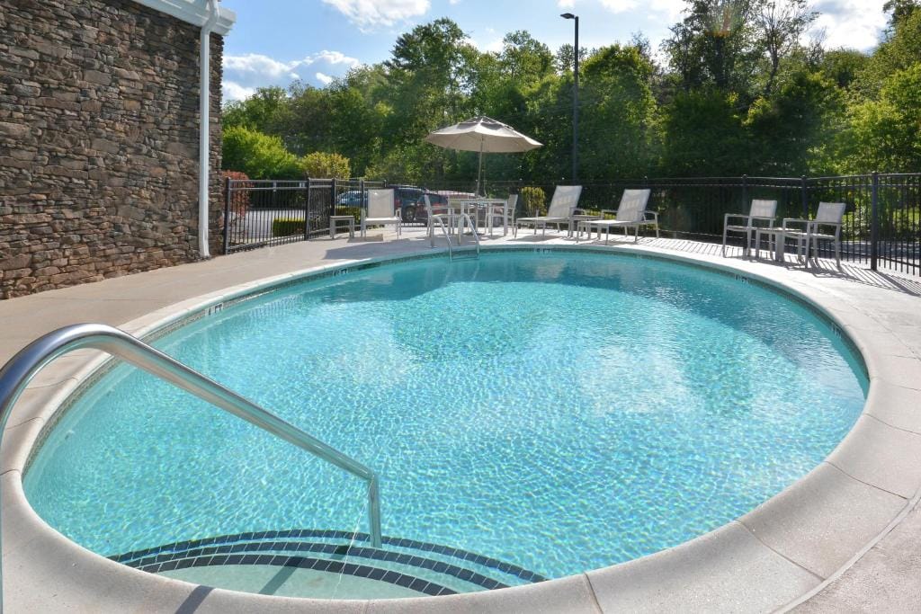 Country Inn & Suites by Radisson, College Station, TX — 2