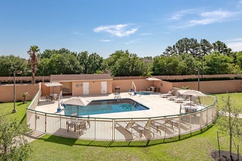 Courtyard by Marriott Bryan College Station — 3