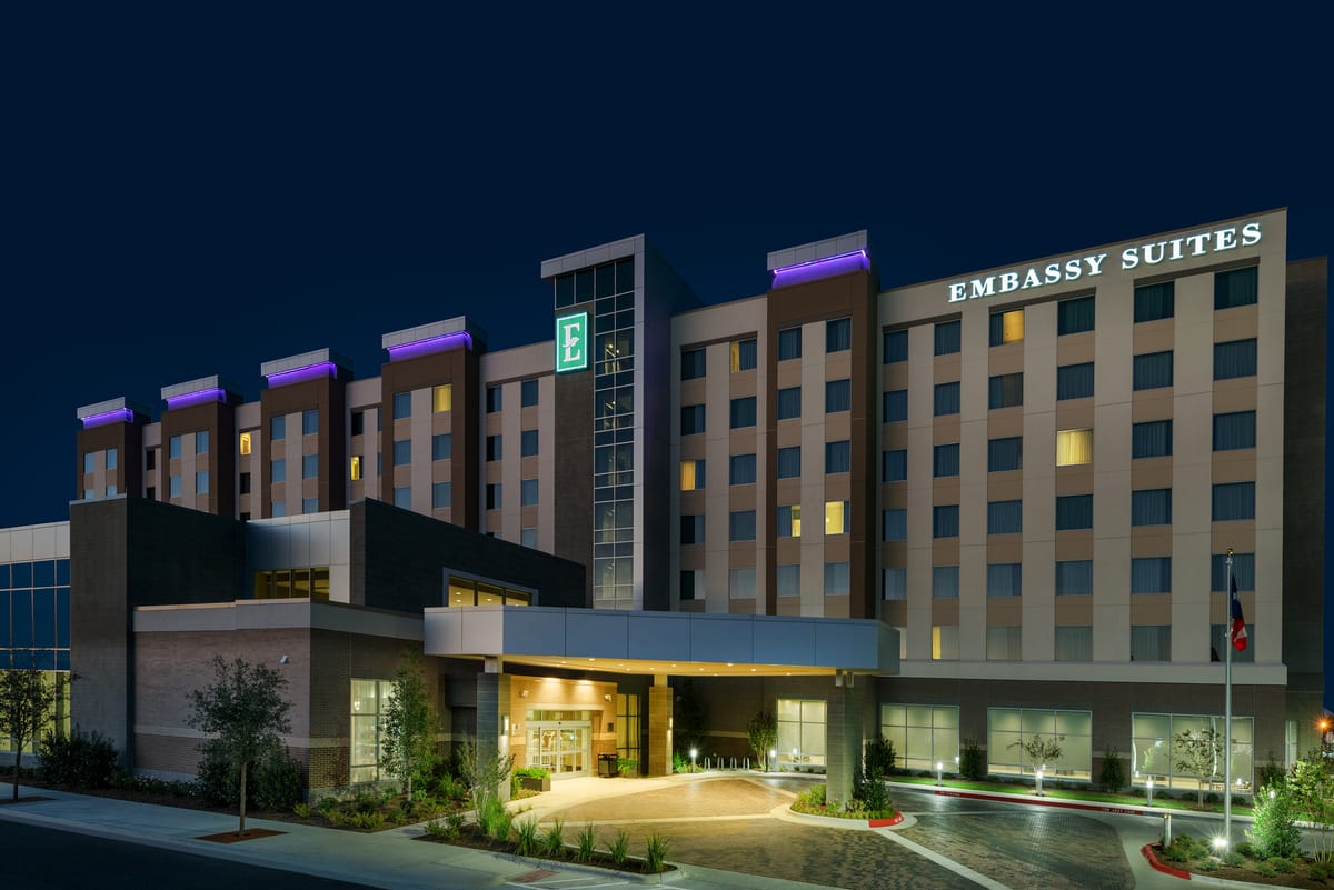 Embassy Suites by Hilton College Station — 3