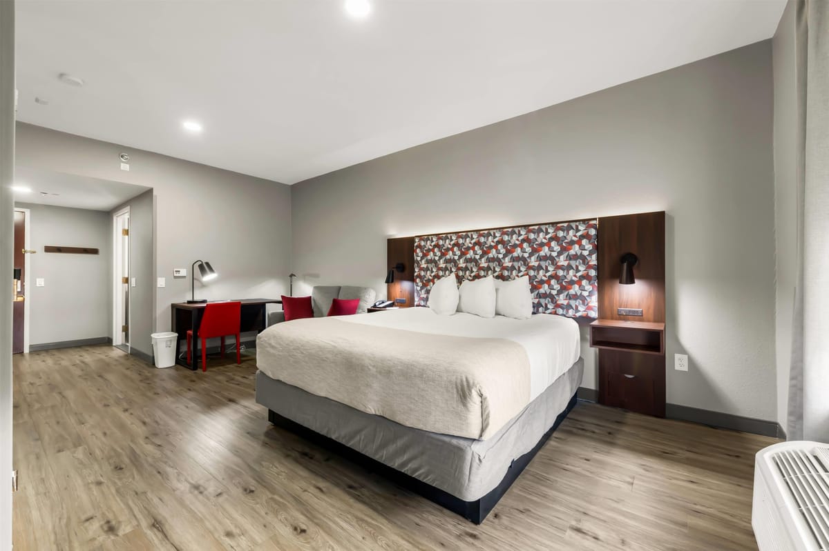 Hawthorn Extended Stay by Wyndham College Station — 2