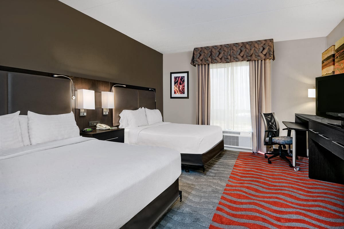 Holiday Inn & Suites College Station-Aggieland by IHG — 3