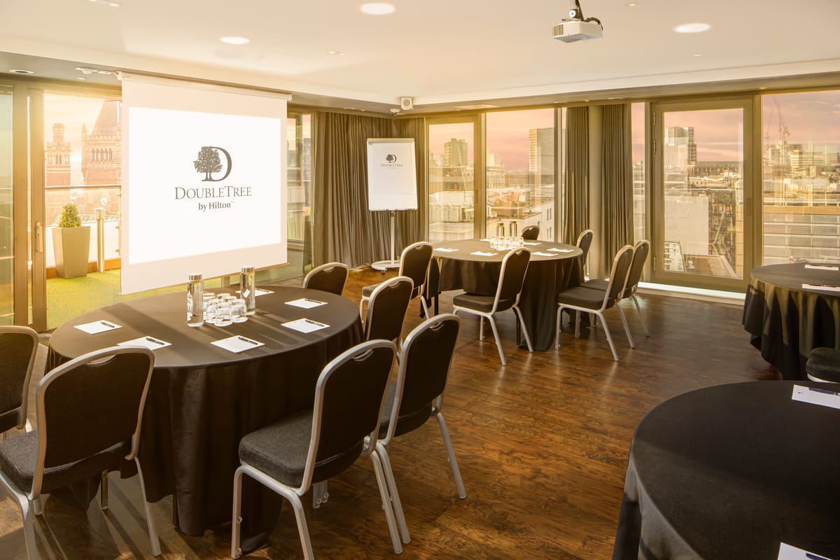 DoubleTree by Hilton Manchester - Piccadilly — 4