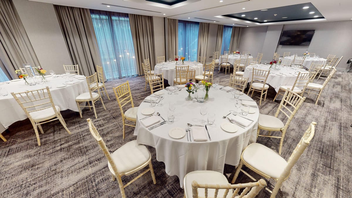 Holiday Inn Manchester - City Centre by IHG — 4