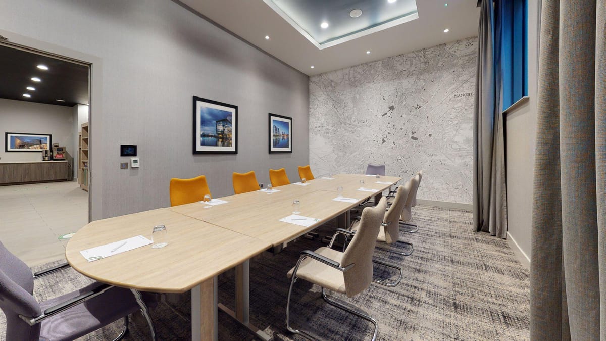 Holiday Inn Manchester - City Centre by IHG — 5