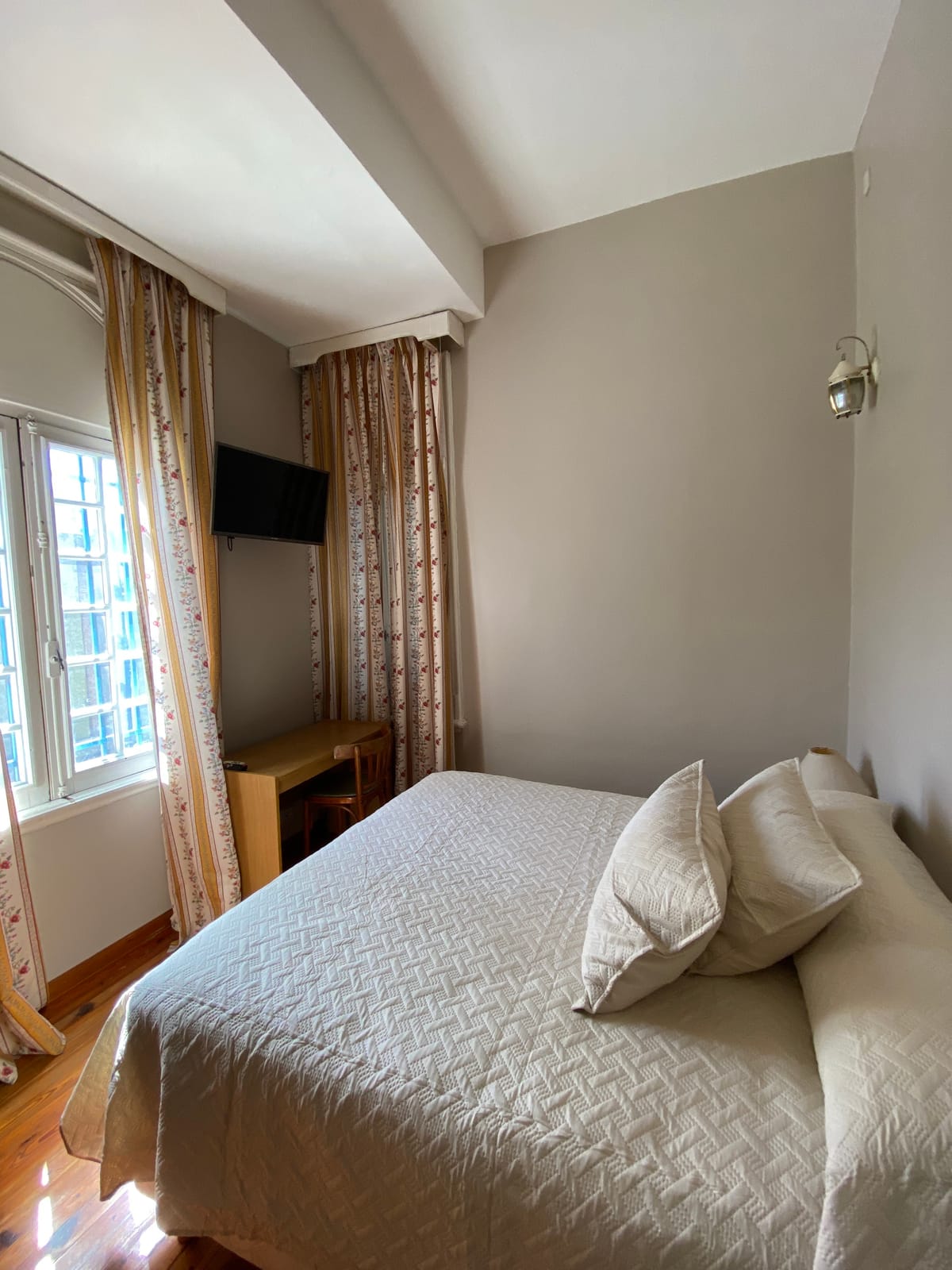 Hotel VICENTE LOPEZ
