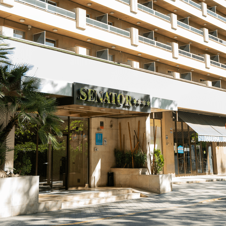 Senator Barajas Hotel — 2