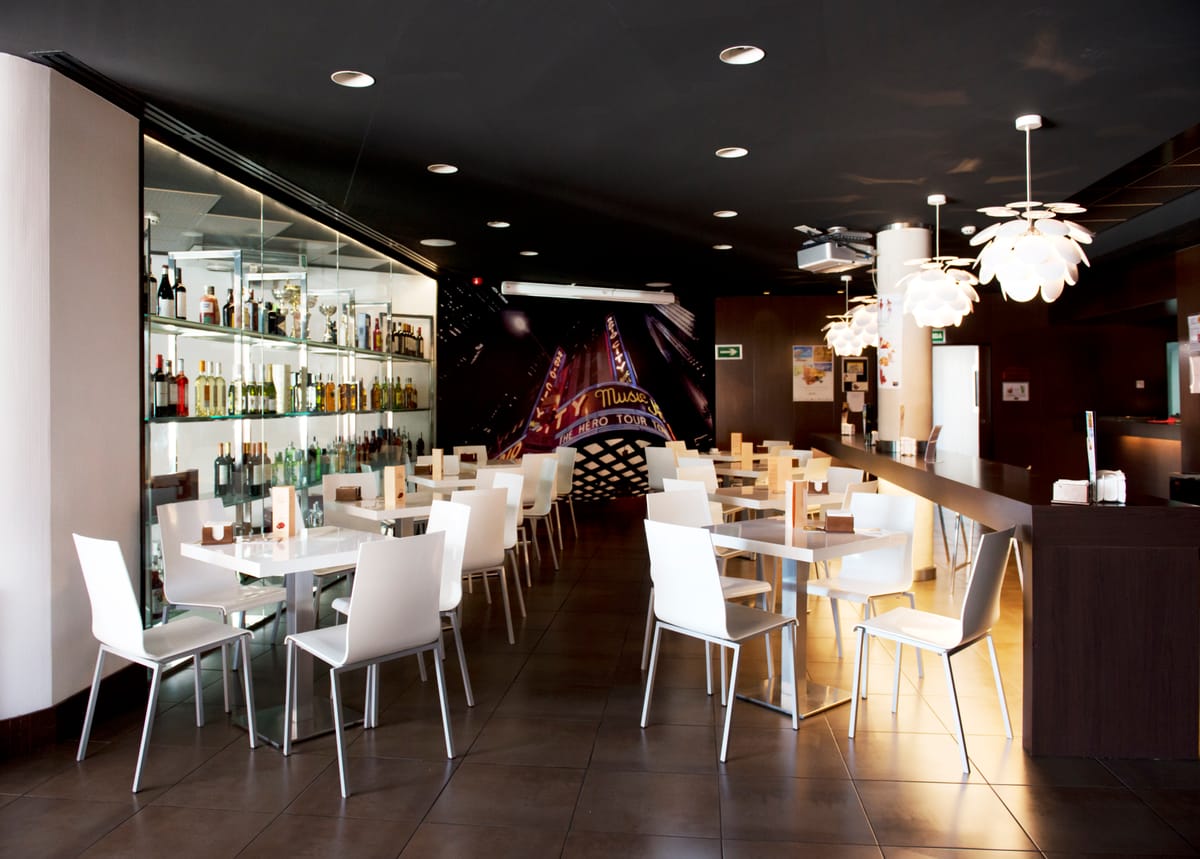 Tach Hotel Madrid Airport — 2