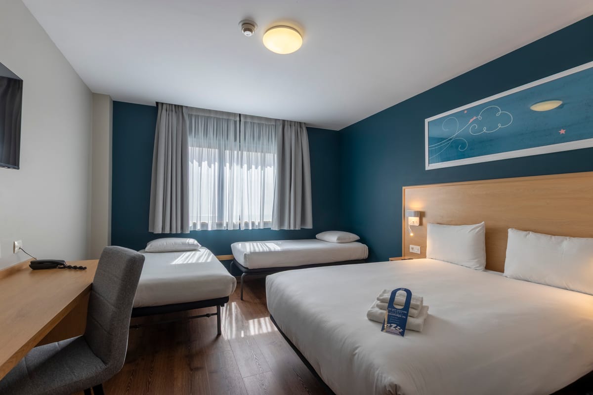 Travelodge Madrid Arturo Soria — 2
