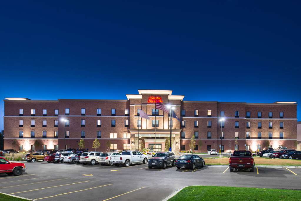 Hampton Inn & Suites Ann Arbor West — 2