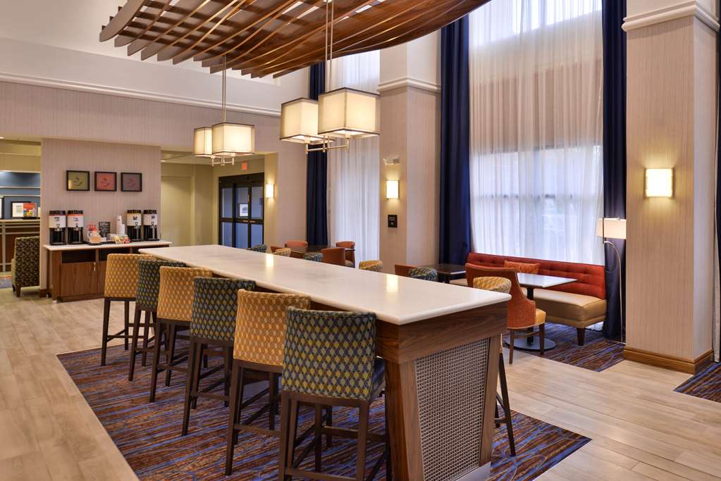 Hampton Inn & Suites Ann Arbor West — 3