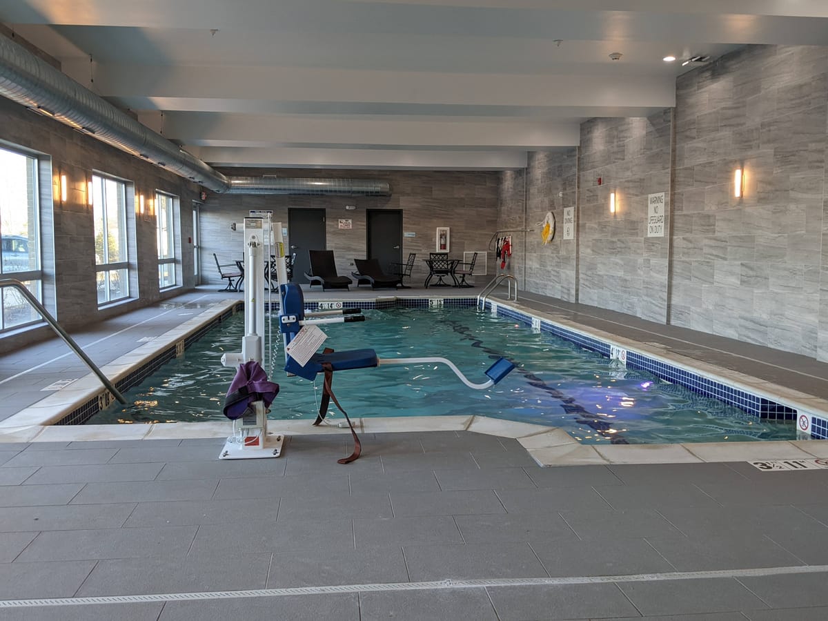 Holiday Inn Express & Suites Ann Arbor - University South, an IHG Hotel — 3