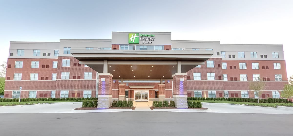 Holiday Inn Express & Suites Plymouth - Ann Arbor Area by IHG — 2