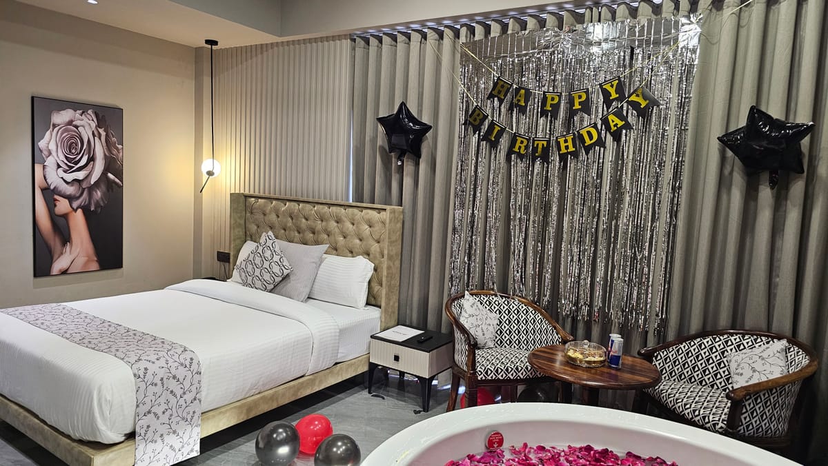 APRICOT HOTEL — 2