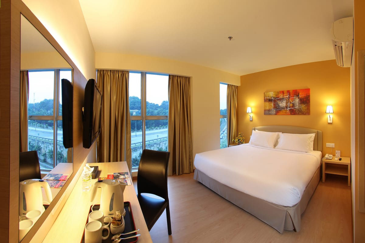 MinCott Hotel — 2