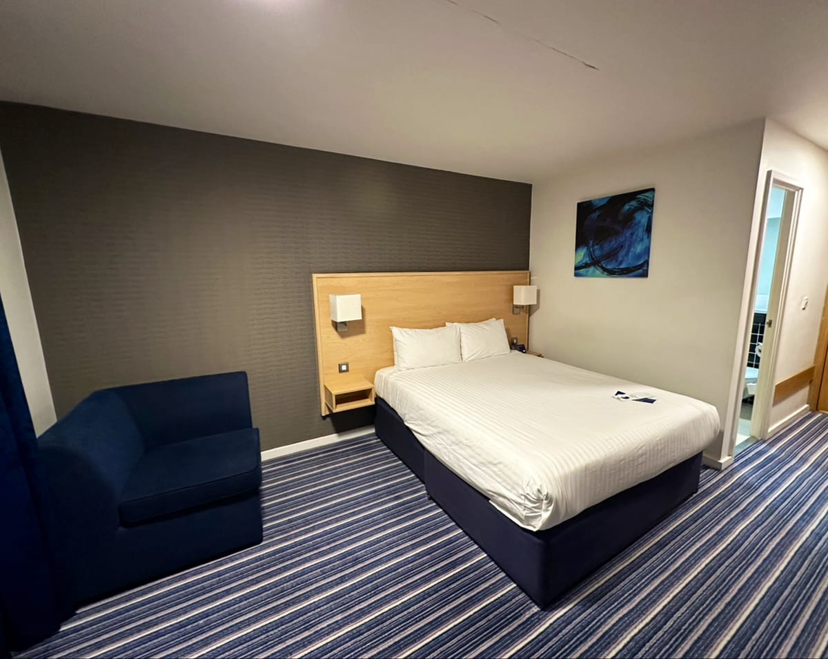 Holiday Inn Express Manchester Airport by IHG — 2