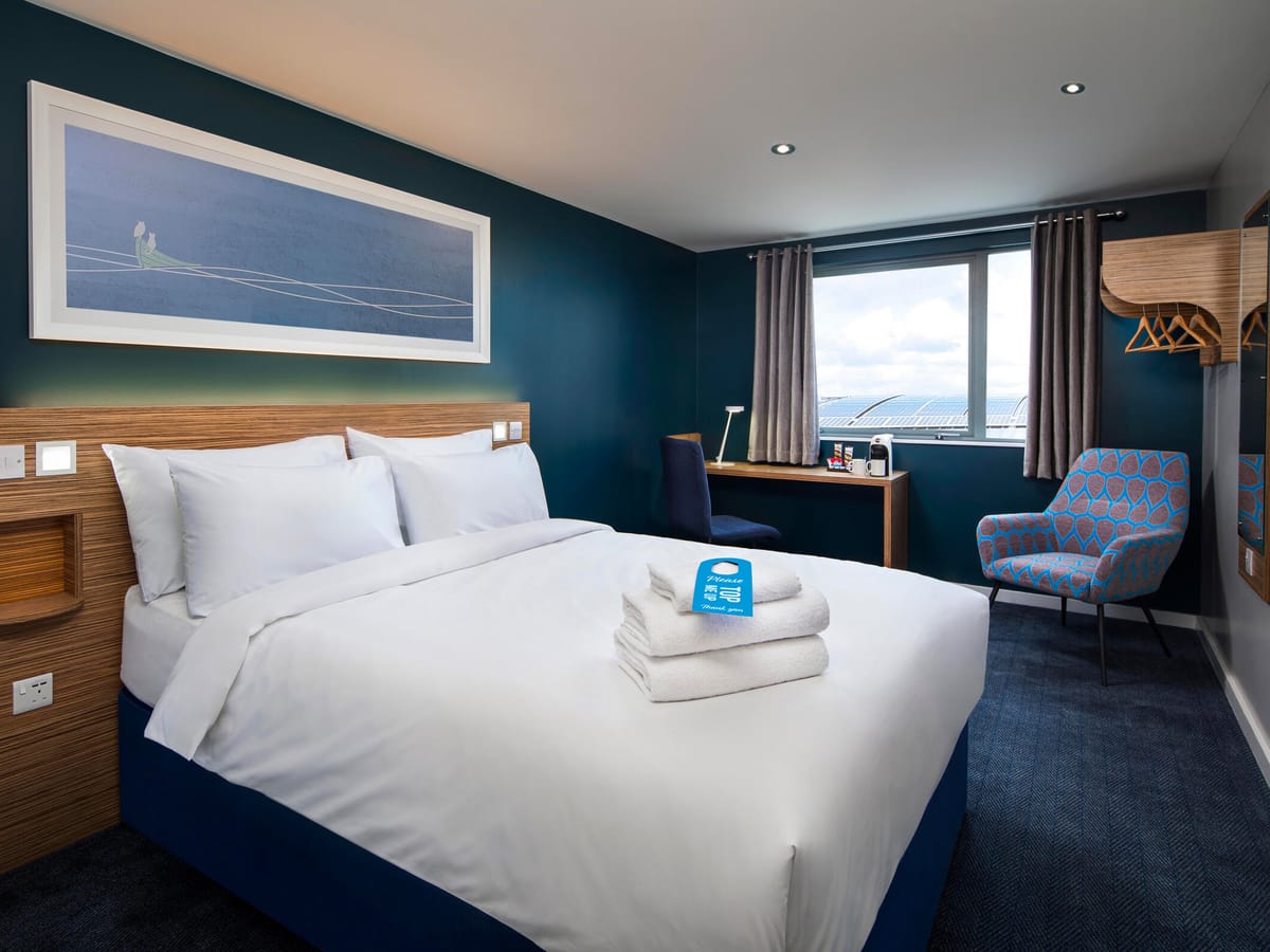 Travelodge Altrincham Central — 2