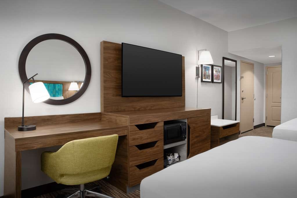 Hampton Inn & Suites-Knoxville/North I-75