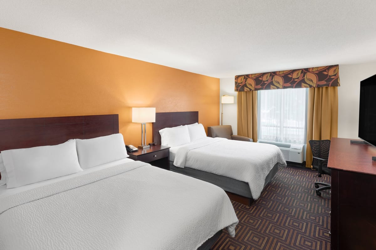 Holiday Inn Knoxville West- Cedar Bluff Rd — 3