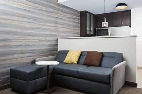 Residence Inn by Marriott Knoxville Downtown — 2