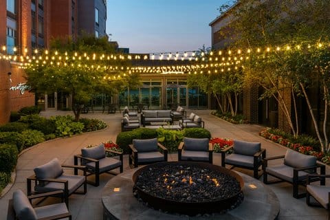 Courtyard by Marriott Columbus OSU — 2