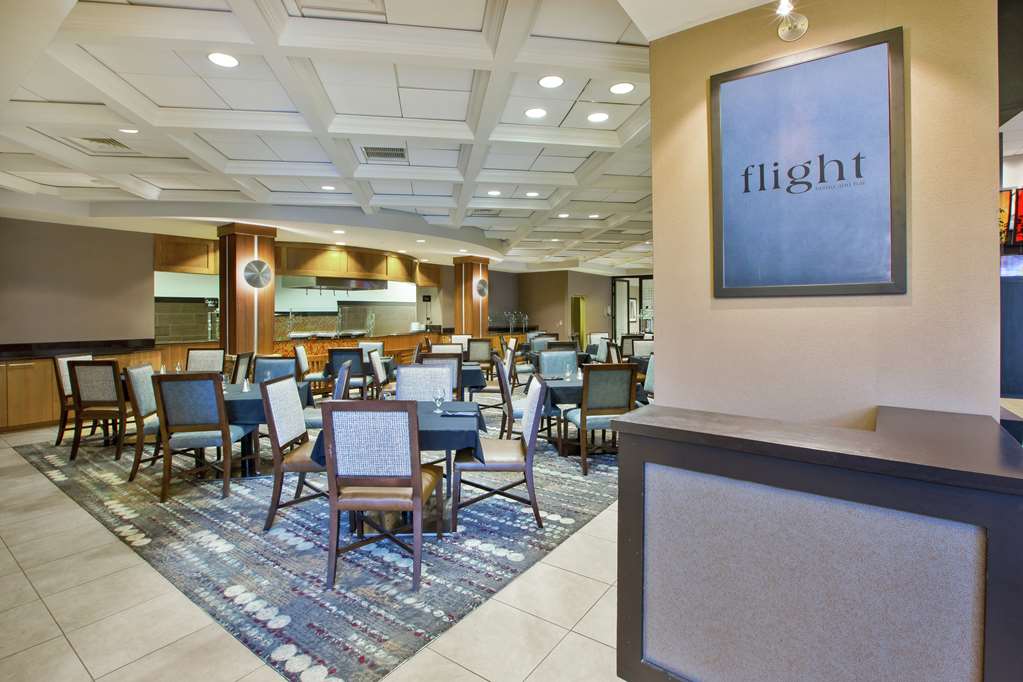 Embassy Suites by Hilton Columbus Airport — 3