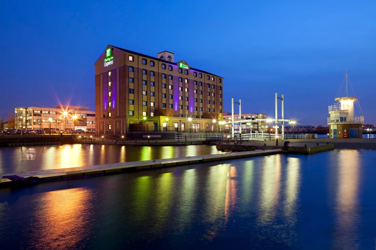Holiday Inn Express Manchester - Salford Quays by IHG — 2