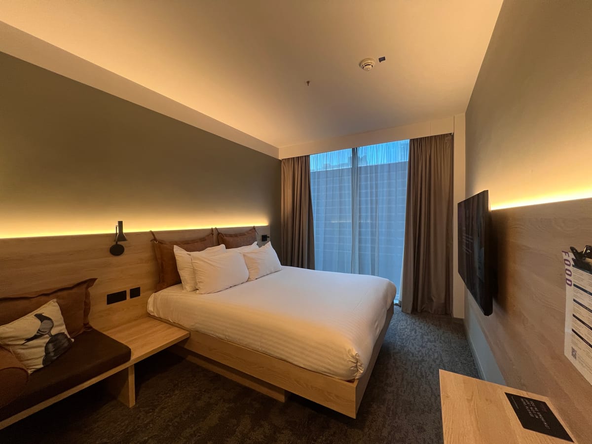Moxy Manchester City Centre — 2