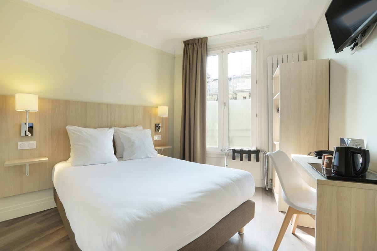HOTEL MURAT — 3