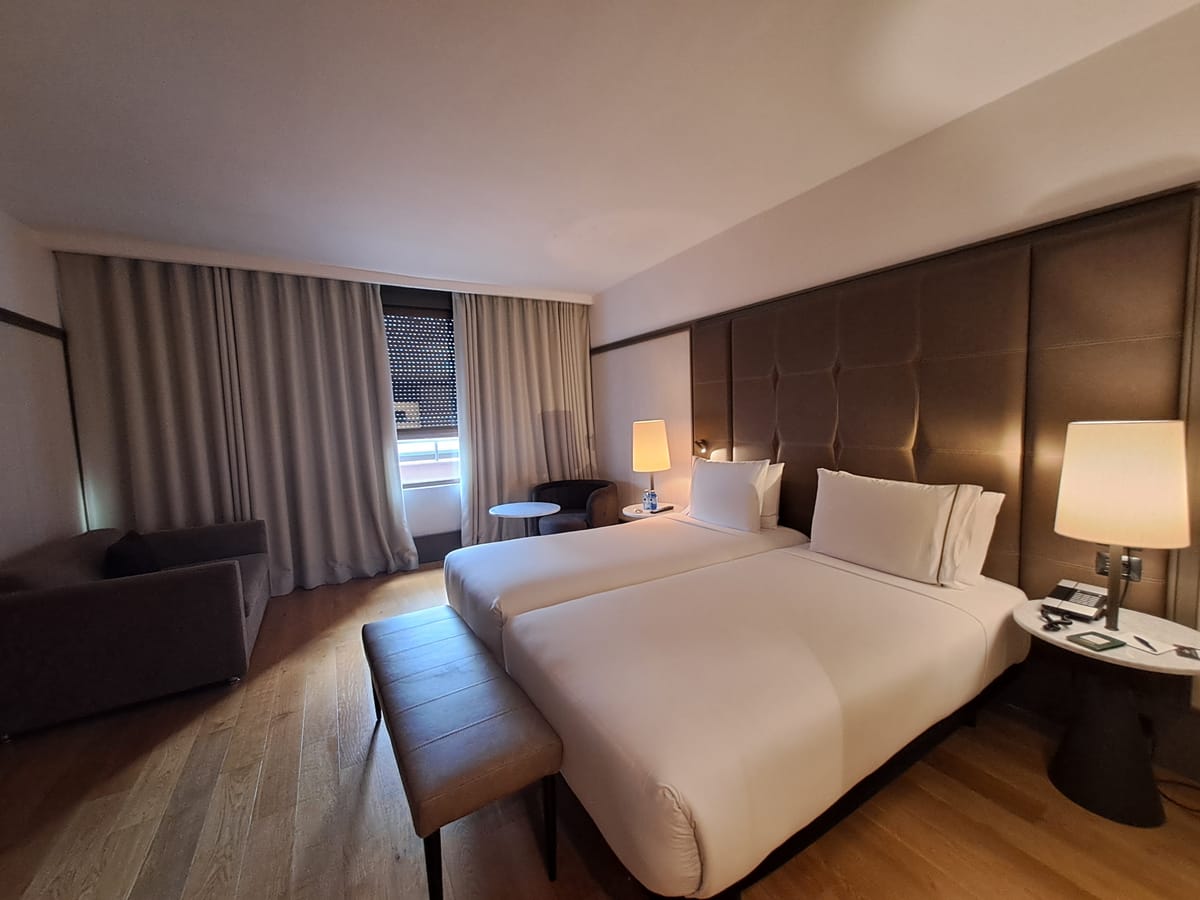 AC Hotel Avenida de America — 2